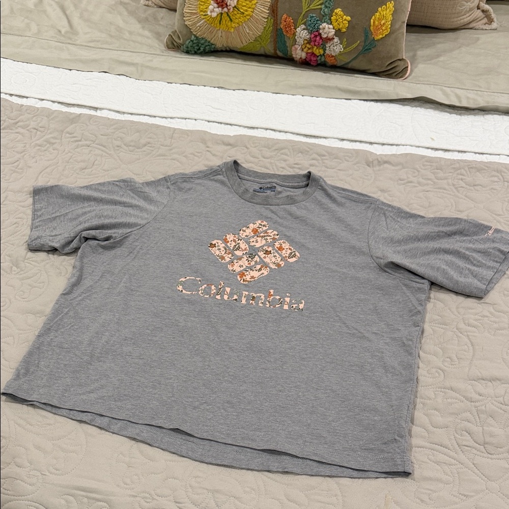 Columbia Gray Tee with Pink Camo Logo